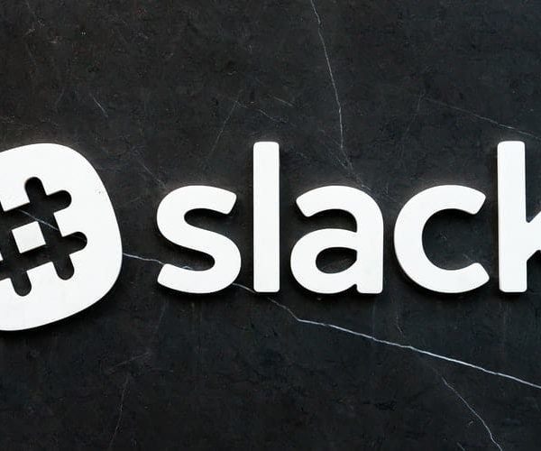 Giphy in Slack featured image