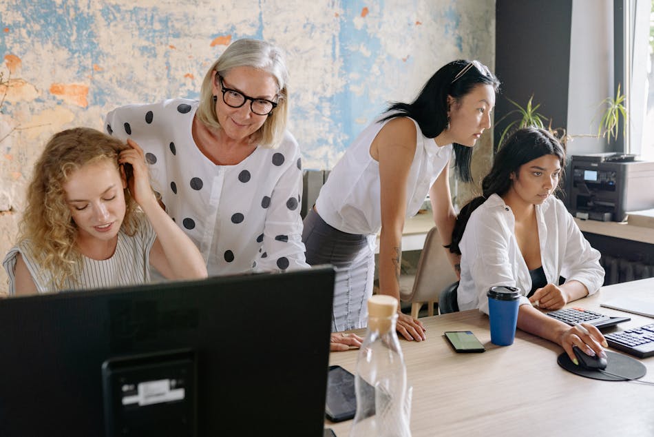 A Guide to Leading an Effective Multigenerational Workforce