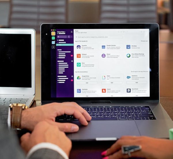 best slack apps featured image